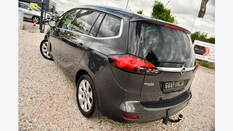 OPEL Zafira -