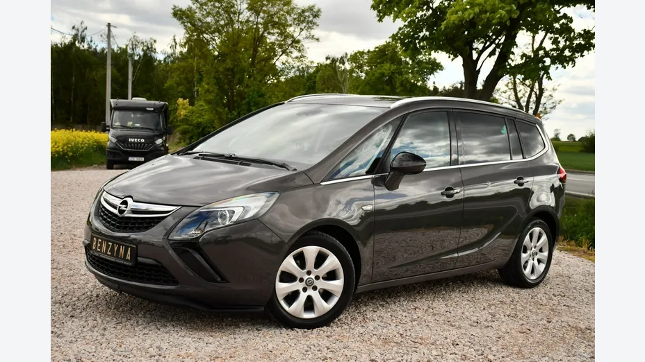 OPEL Zafira -