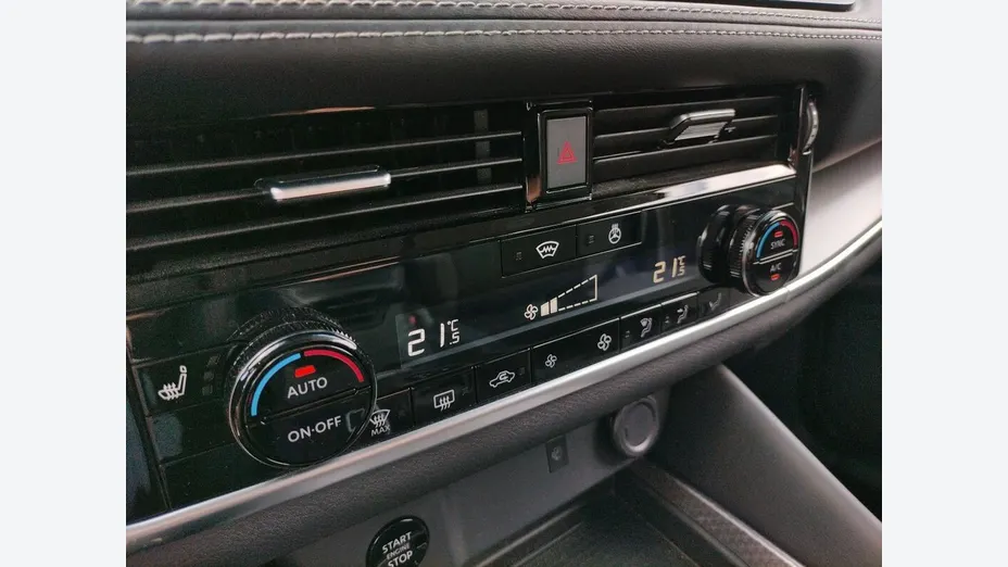 NISSAN Qashqai Qashqai 1.3 DIG-T mHEV N-Connecta Xtronic