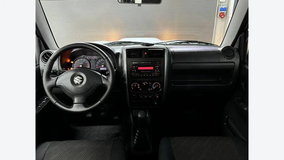 SUZUKI Jimny -