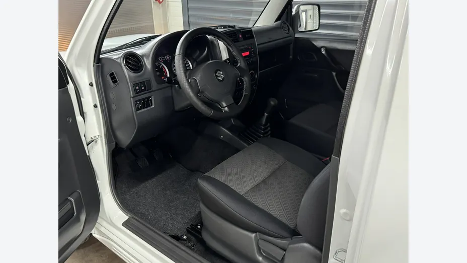 SUZUKI Jimny -