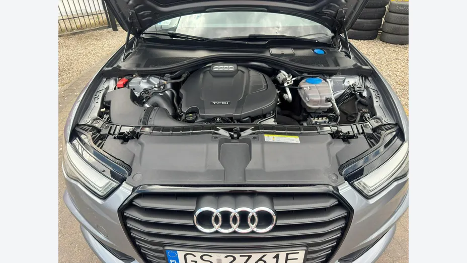 AUDI A6 -