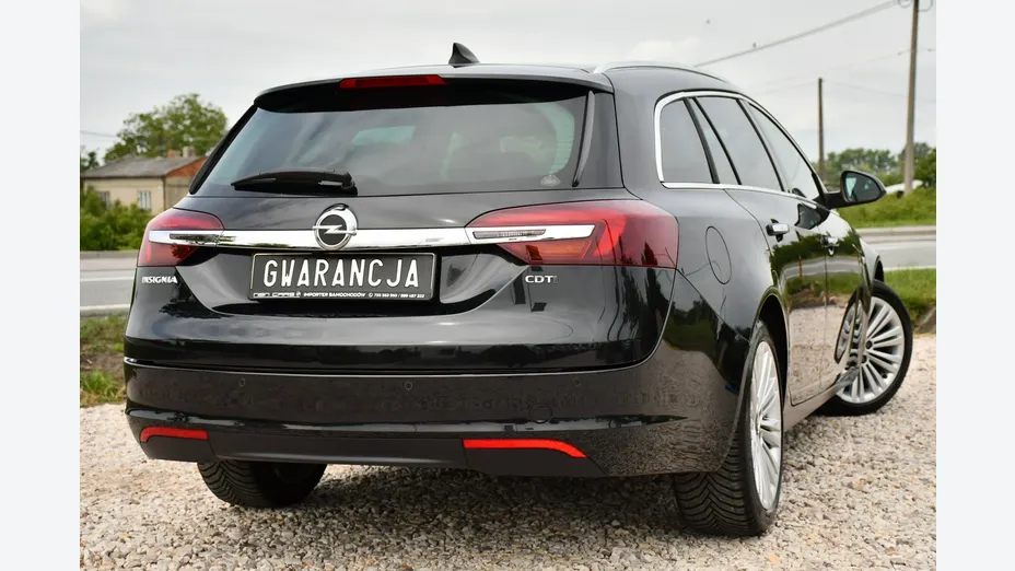 OPEL Insignia -