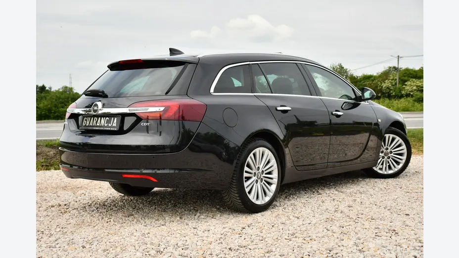 OPEL Insignia -