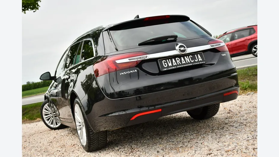 OPEL Insignia -