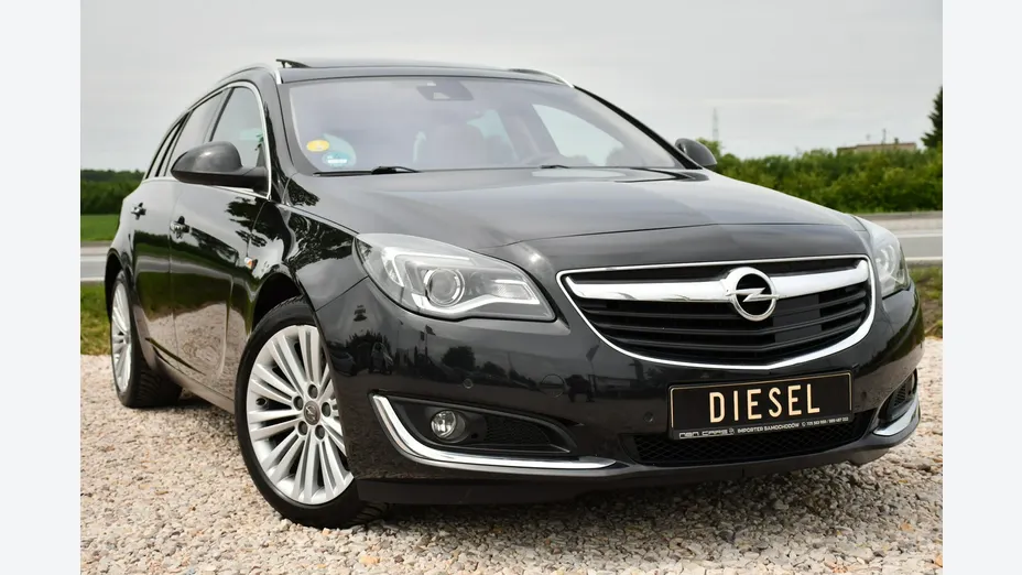 OPEL Insignia -