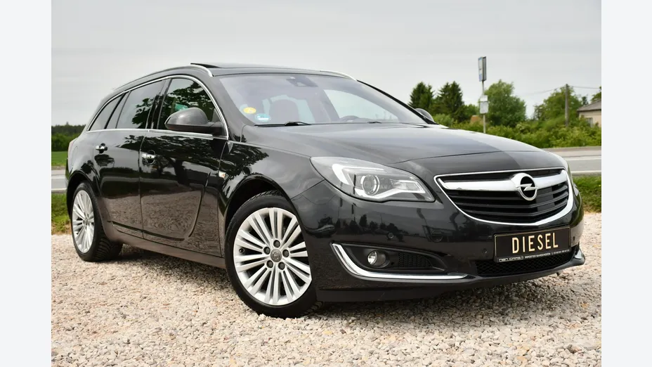 OPEL Insignia -