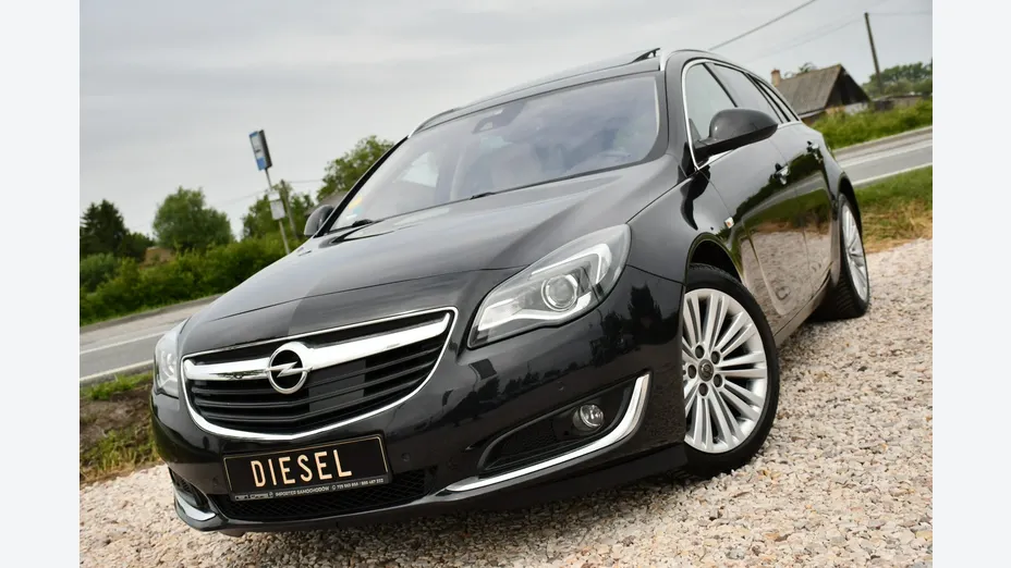 OPEL Insignia -