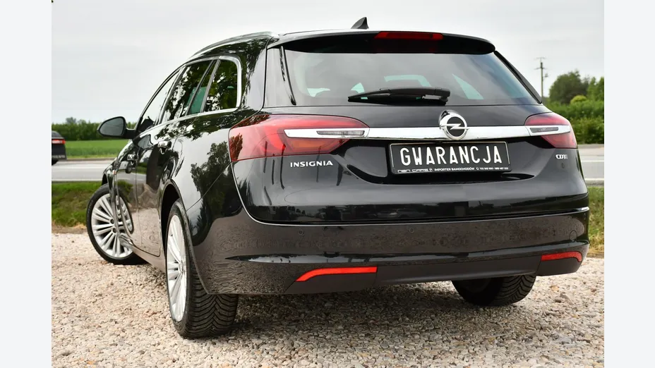 OPEL Insignia -