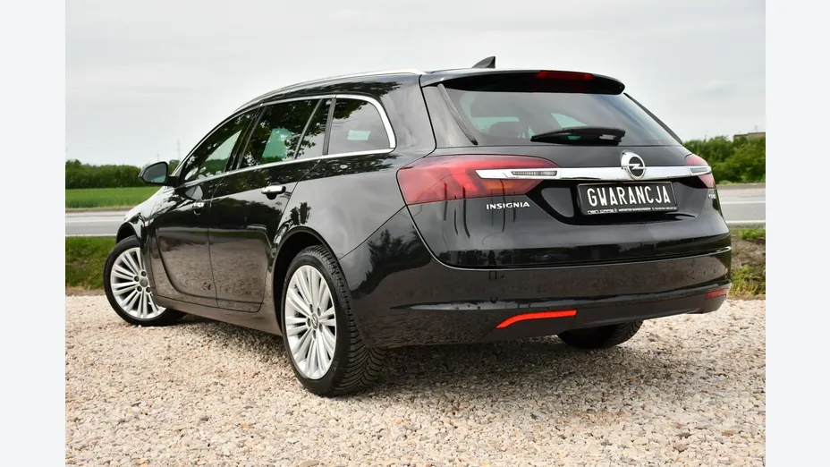 OPEL Insignia -