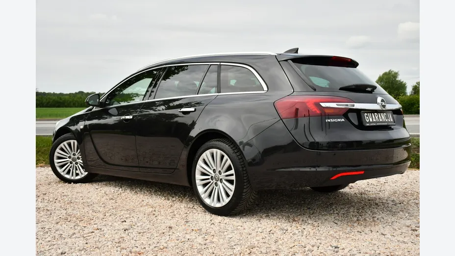 OPEL Insignia -