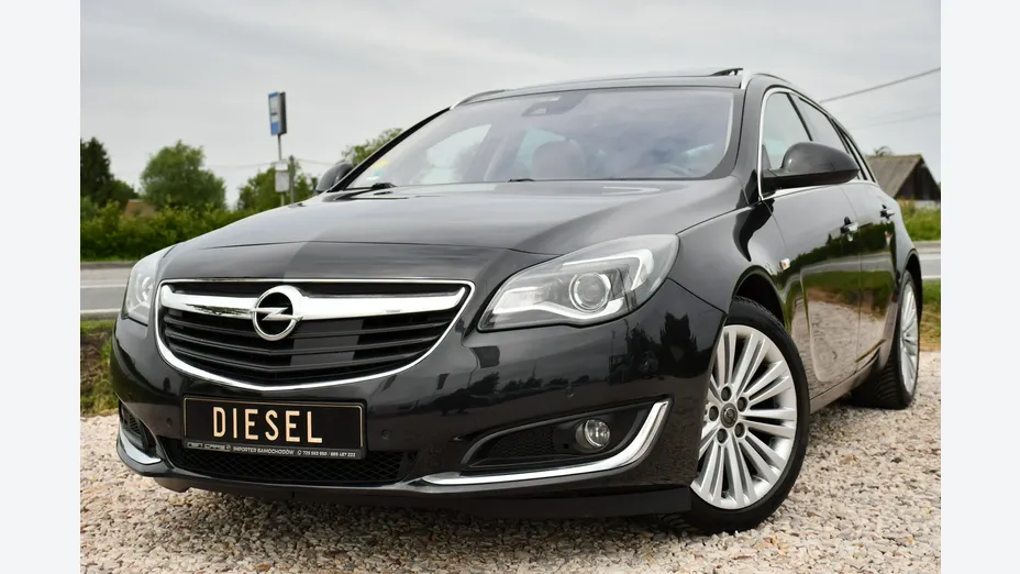OPEL Insignia -