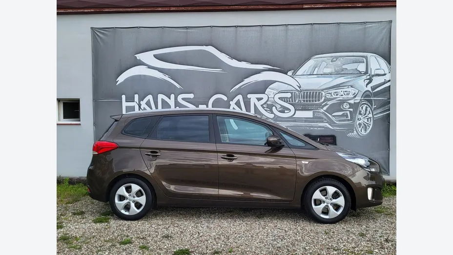 KIA Carens -