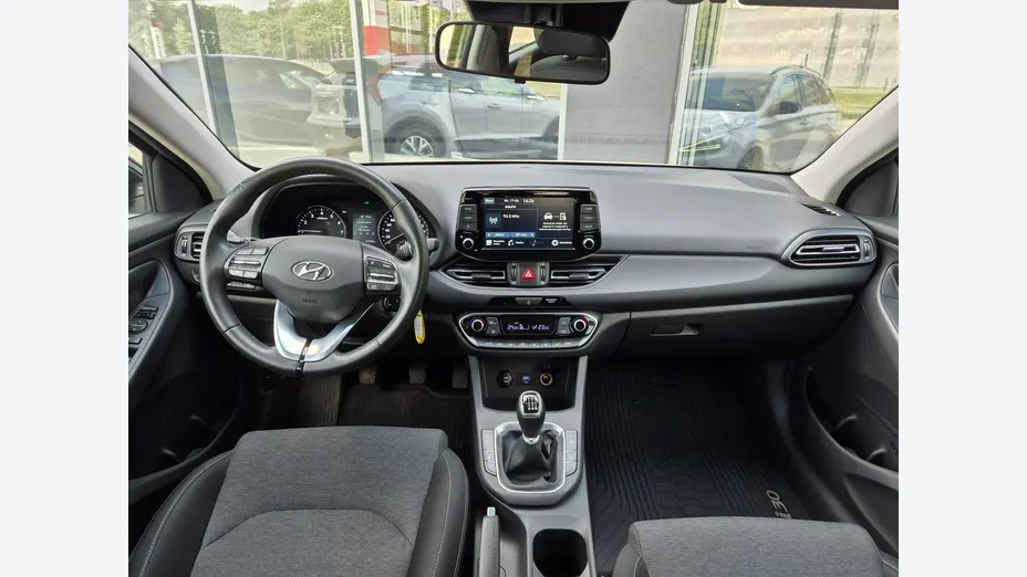 HYUNDAI i30 -