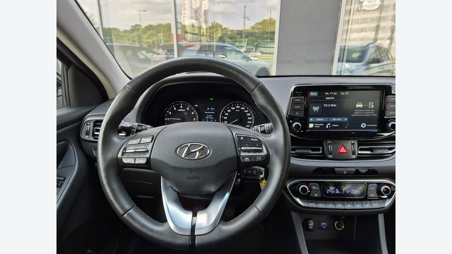 HYUNDAI i30 -