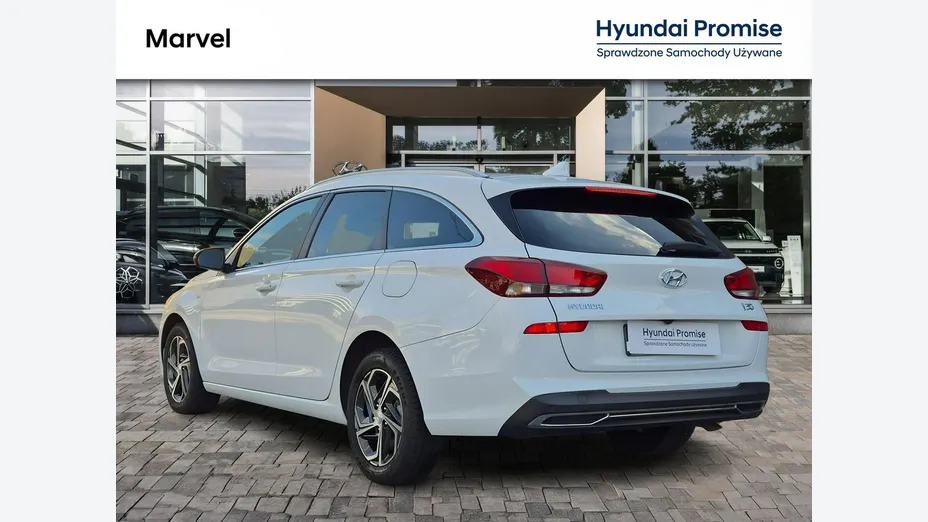 HYUNDAI i30 -