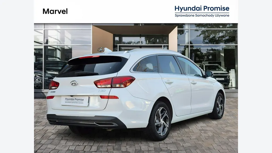 HYUNDAI i30 -