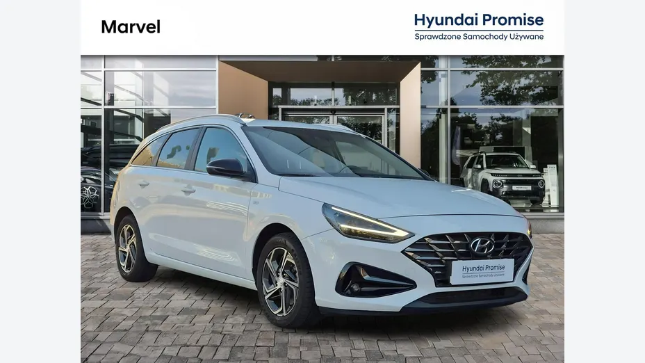 HYUNDAI i30 -