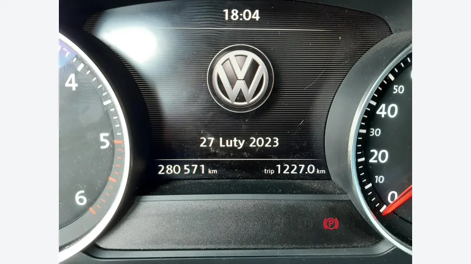 VOLKSWAGEN Touareg -