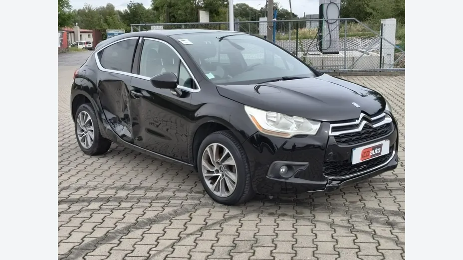 CITROEN DS4 -