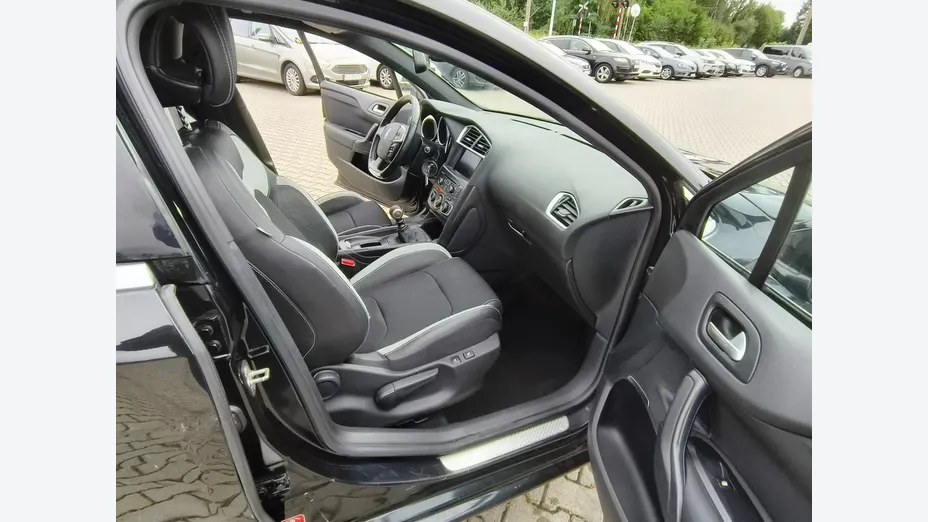 CITROEN DS4 -