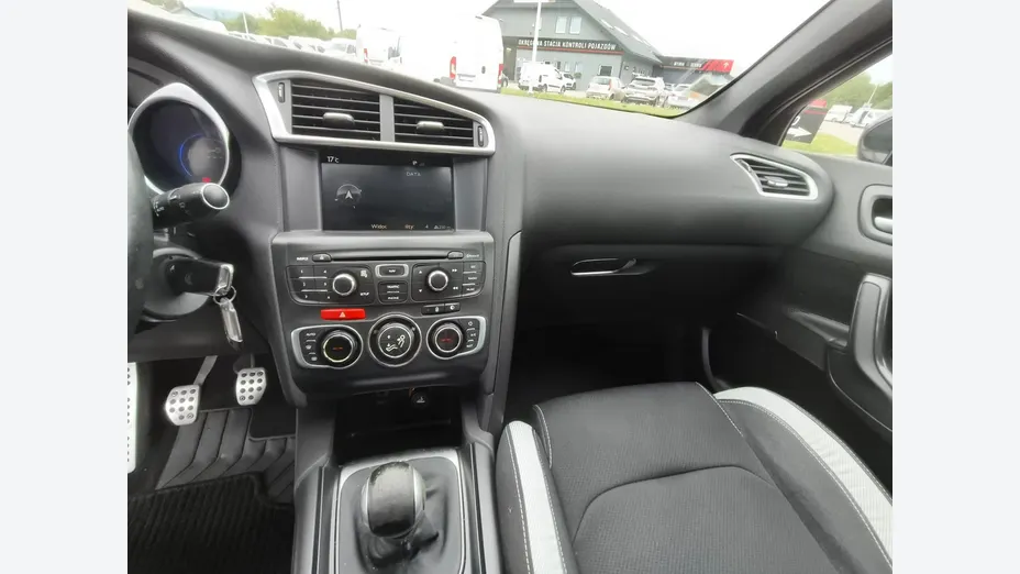 CITROEN DS4 -
