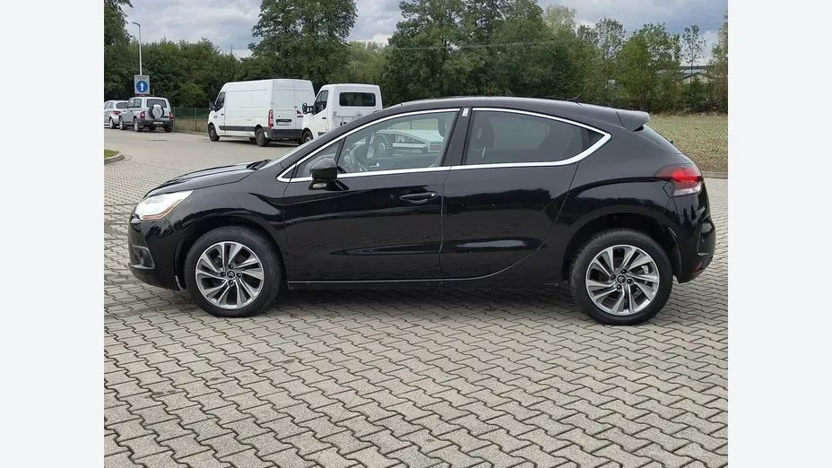 CITROEN DS4 -