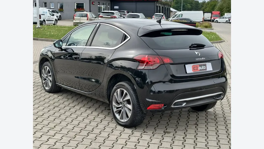 CITROEN DS4 -