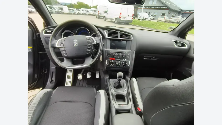 CITROEN DS4 -