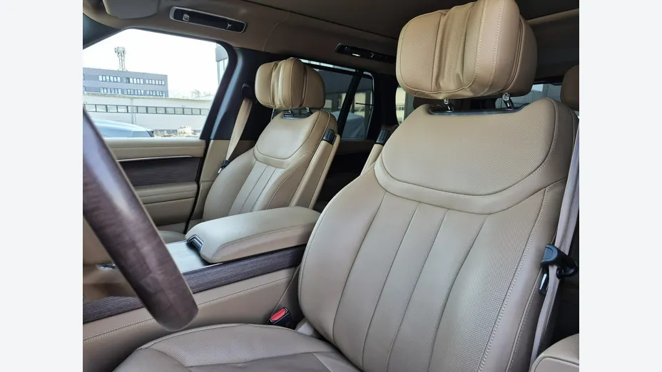 LAND ROVER Range Rover -