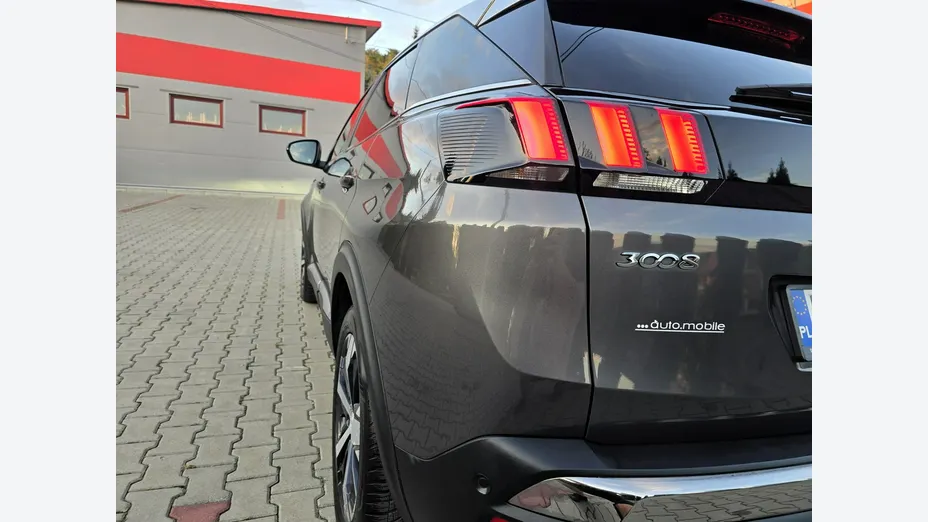 PEUGEOT 3008 -