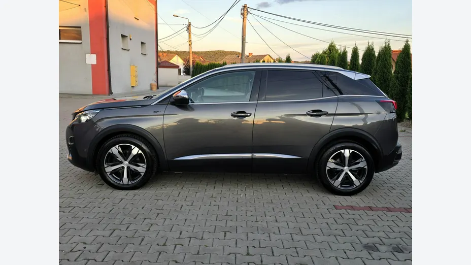 PEUGEOT 3008 -