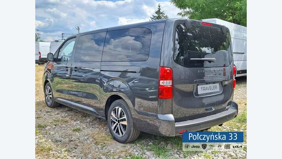 PEUGEOT Traveller -