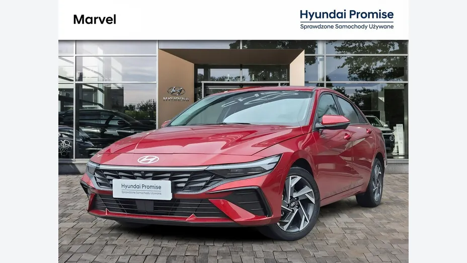 HYUNDAI Elantra -
