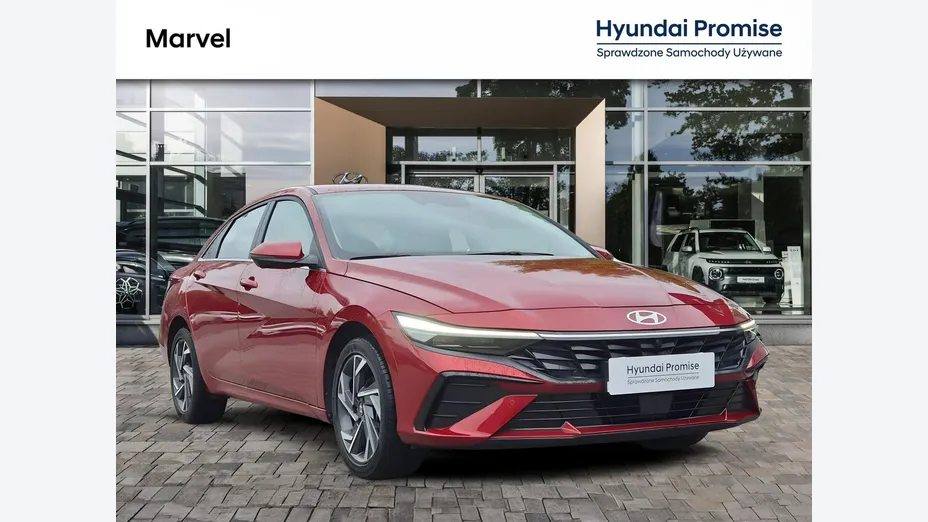 HYUNDAI Elantra -