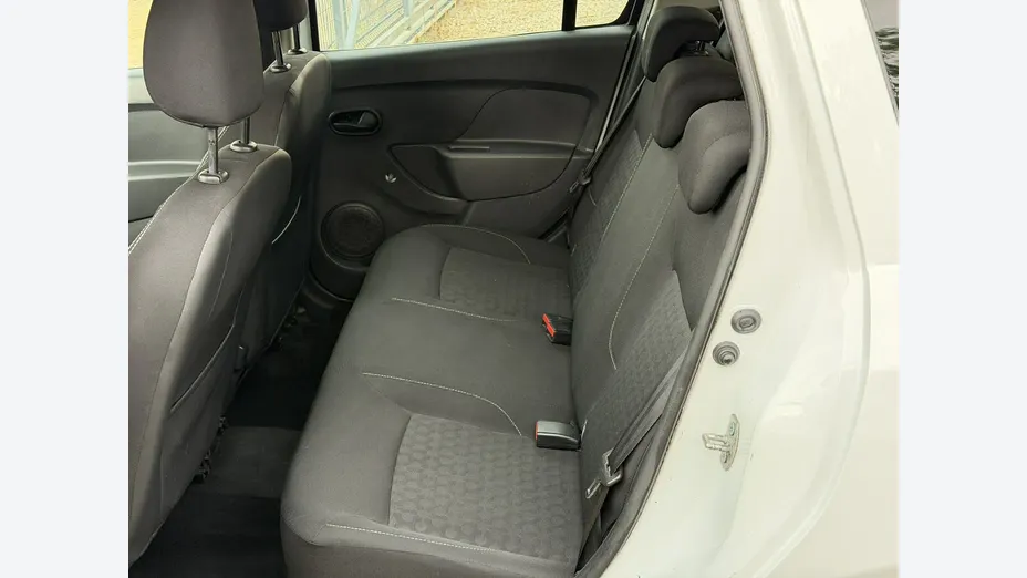 DACIA Logan -