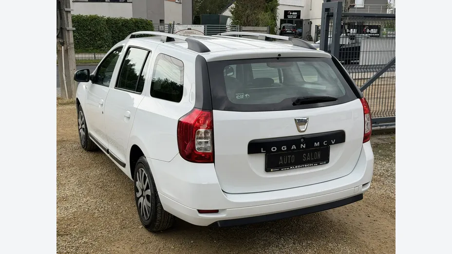 DACIA Logan -