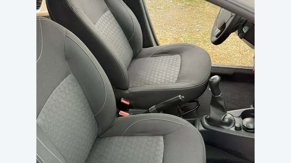 DACIA Logan -