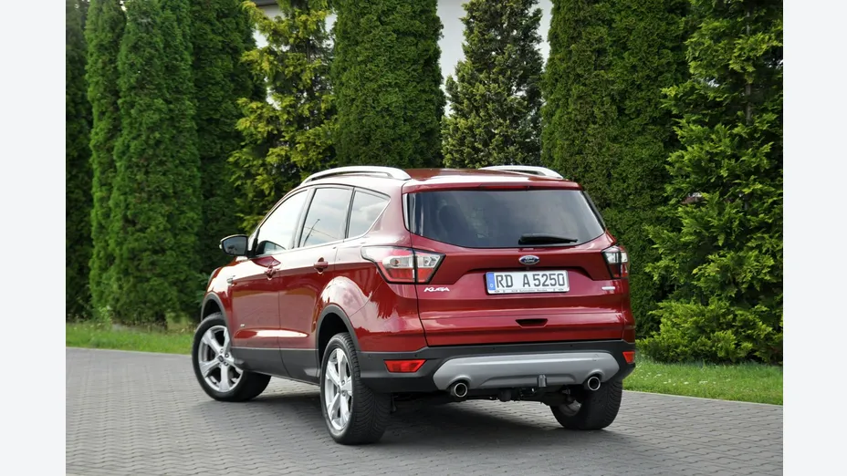 FORD Kuga -