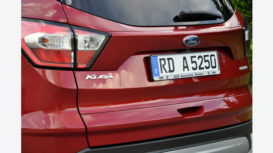 FORD Kuga -