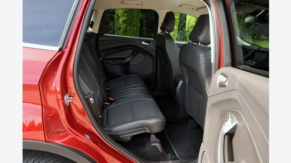 FORD Kuga -