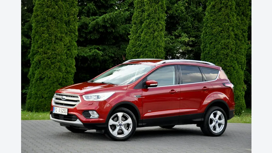 FORD Kuga -