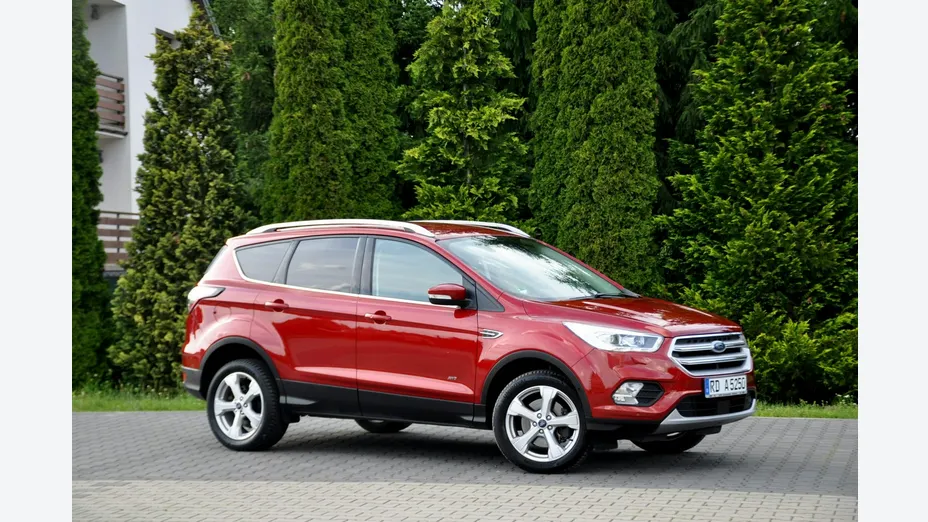 FORD Kuga -