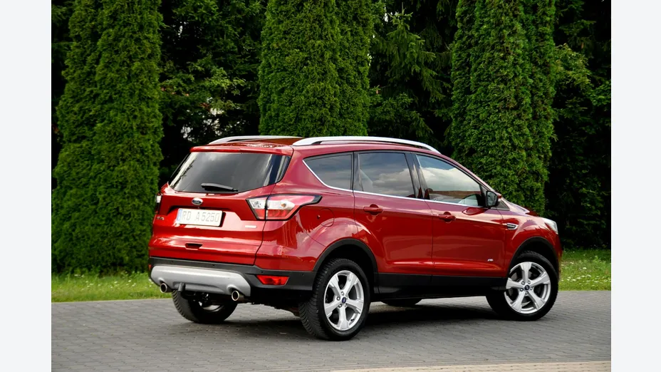 FORD Kuga -