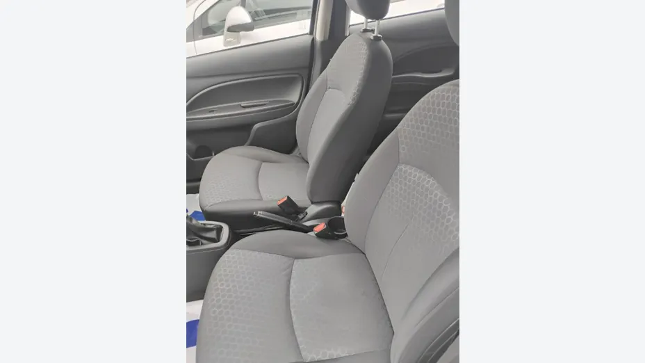 MITSUBISHI Space Star -
