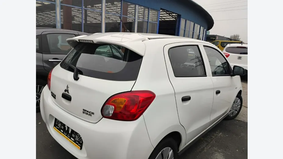 MITSUBISHI Space Star -