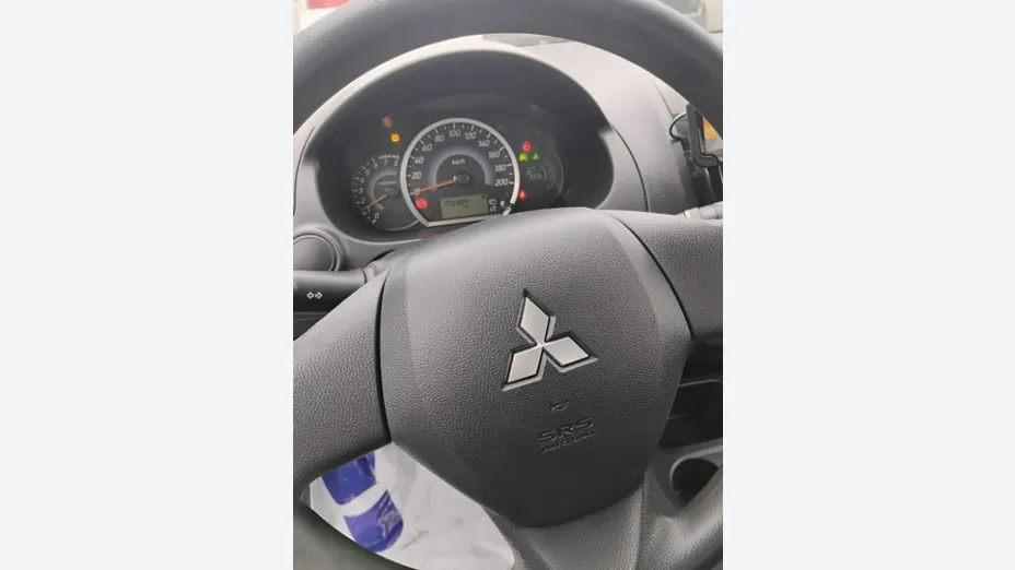 MITSUBISHI Space Star -