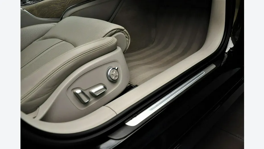 AUDI A6 Avant -