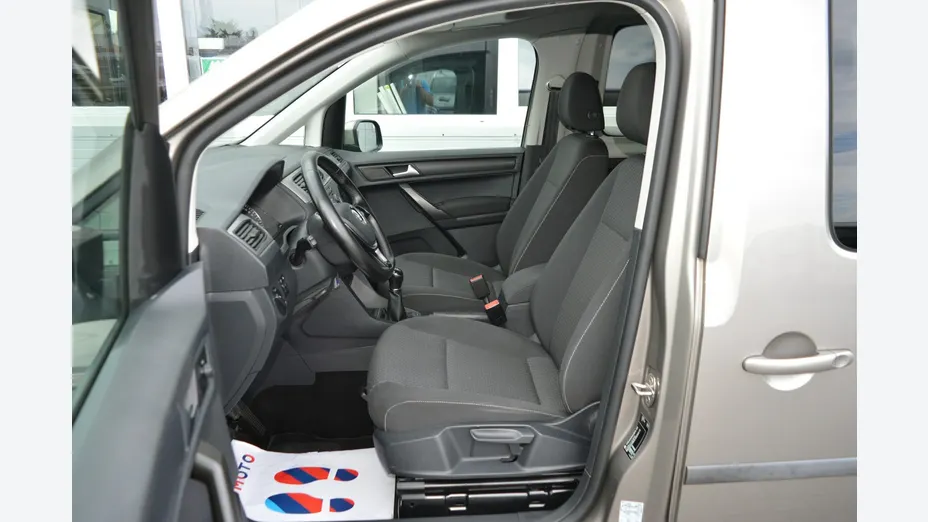 VOLKSWAGEN Caddy -
