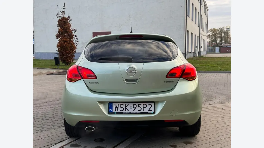 OPEL Astra -